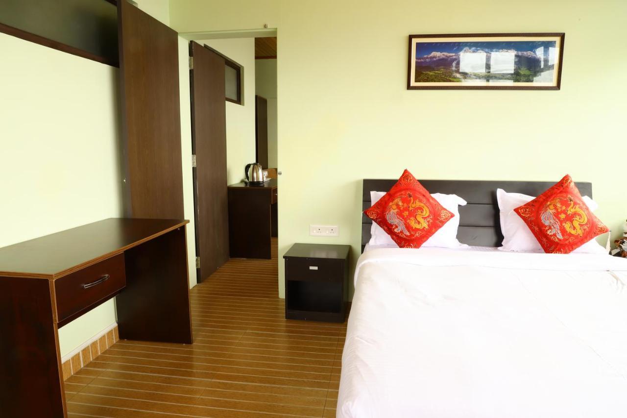 The Cms Group-Hotel Iinorri 甘托克 外观 照片