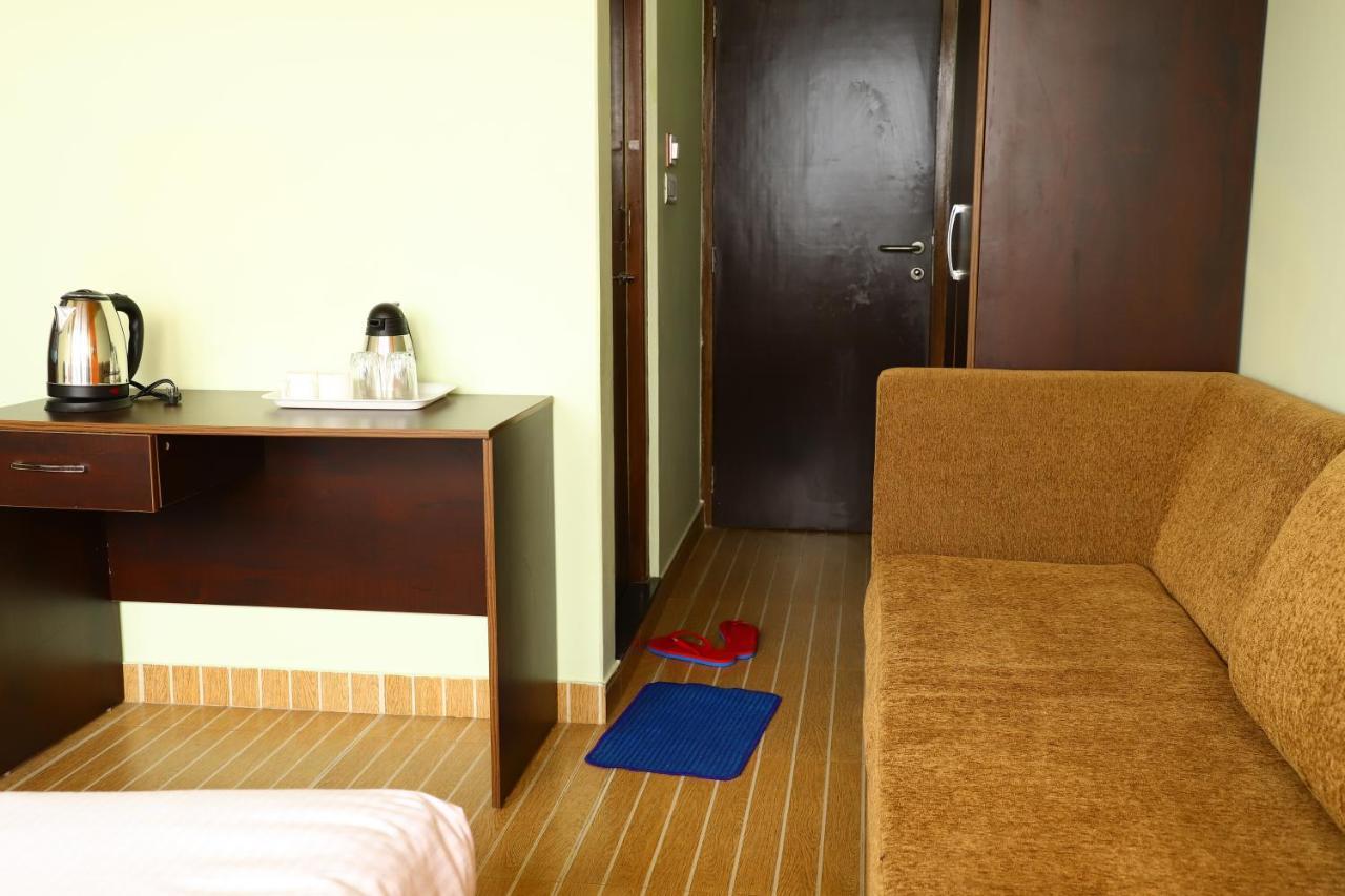 The Cms Group-Hotel Iinorri 甘托克 外观 照片